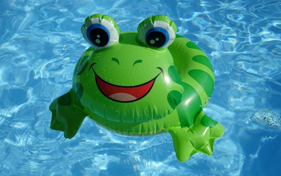 Schwimmtiere, Schwimmflügel und Co – starke Belastung